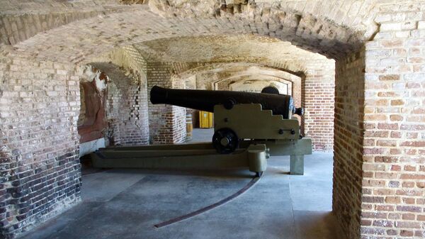 Canhão da Guerra Civil Americana exposto no Founder Smoothbore Fort (imagem referencial) - Sputnik Brasil