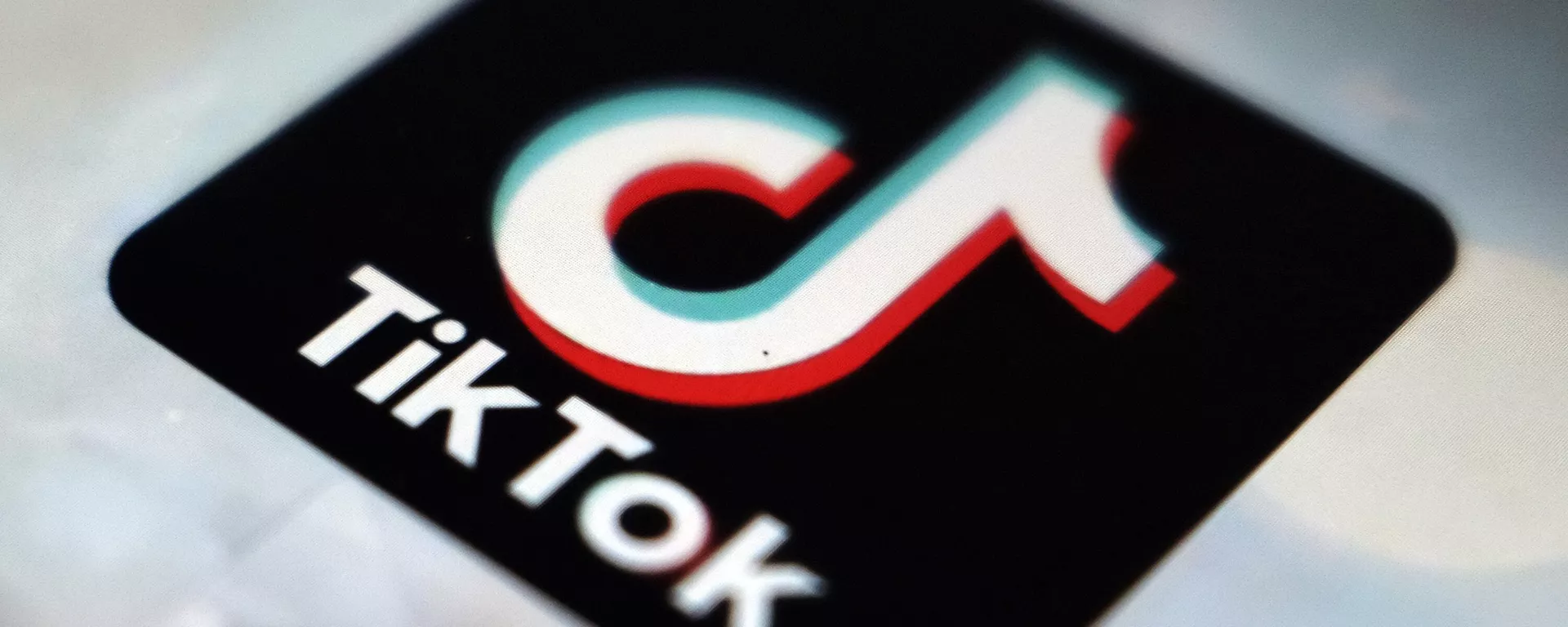 Logotipo do aplicativo TikTok em Tóquio, Japão, 28 de setembro de 2020 - Sputnik Brasil, 1920, 08.02.2025