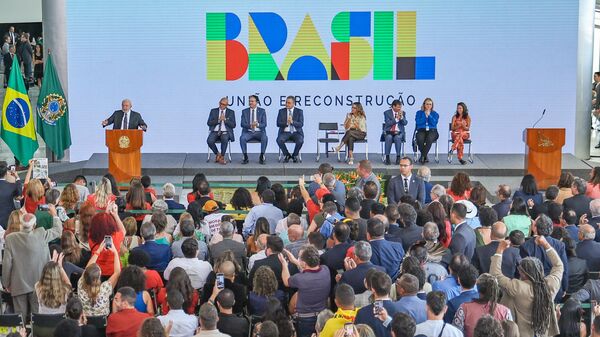 Cerimônia de lançamento do Novo Bolsa Família no Palácio do Planalto, Brasília, 2 de março de 2023 - Sputnik Brasil