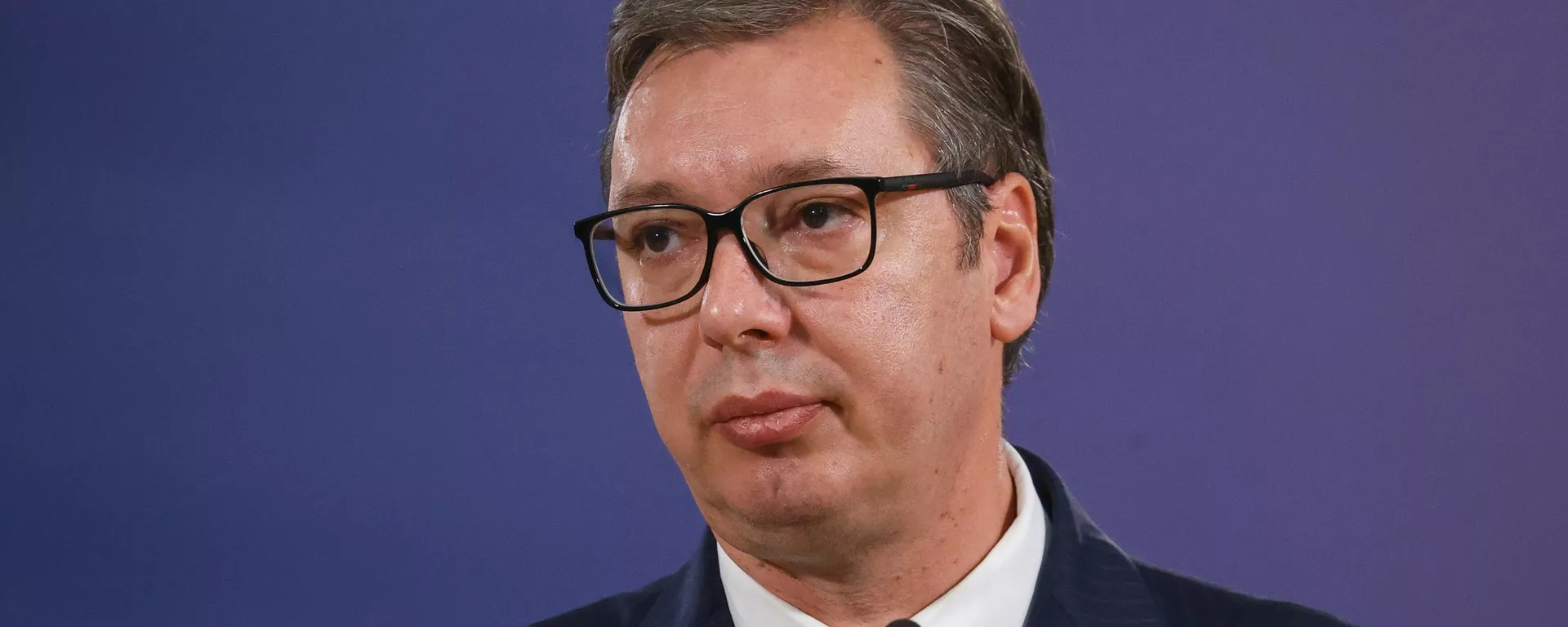 O presidente sérvio Aleksandar Vucic fala em uma coletiva de imprensa - Sputnik Brasil, 1920, 30.06.2024