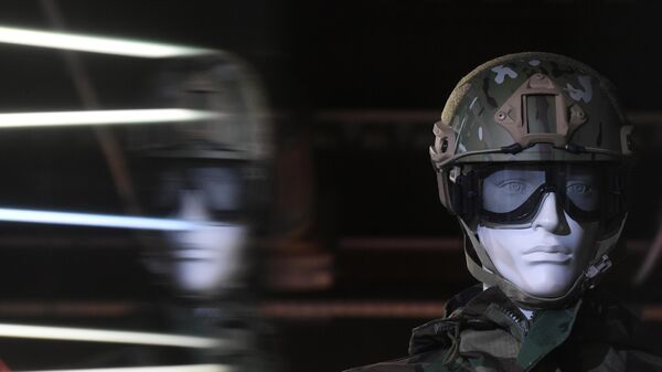 Manequim com uniforme militar (imagem referencial) - Sputnik Brasil