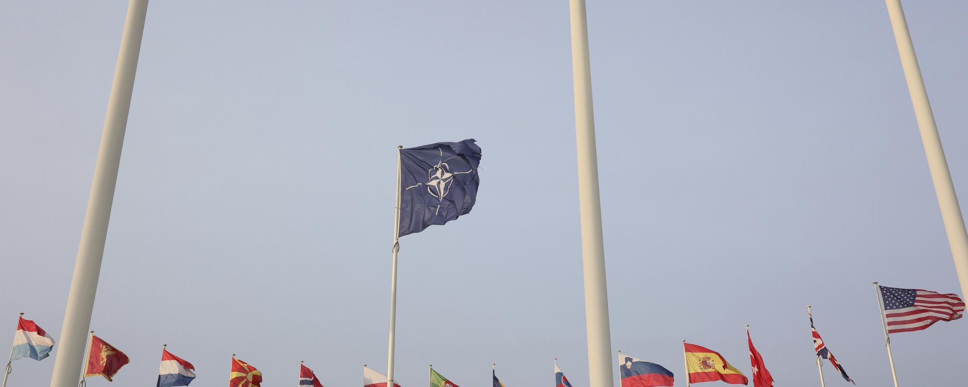 Bandeiras dos Estados-membros da OTAN fora da sede do bloco em Bruxelas, Bélgica, 10 de janeiro de 2023 - Sputnik Brasil, 1920, 10.07.2023