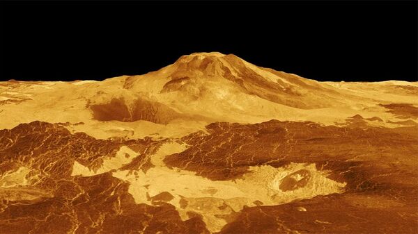 Imagem 3D gerada por computador de Maat Mons mostra como o vulcão e os fluxos de lava se estendem por centenas de quilômetros através das planícies fraturadas - Sputnik Brasil