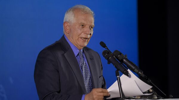 Josep Borrell, chefe das Relações Exteriores da União Europeia, fala à mídia após conservações Sérvia-Kosovo em Ohrid, 18 de março de 2023 - Sputnik Brasil