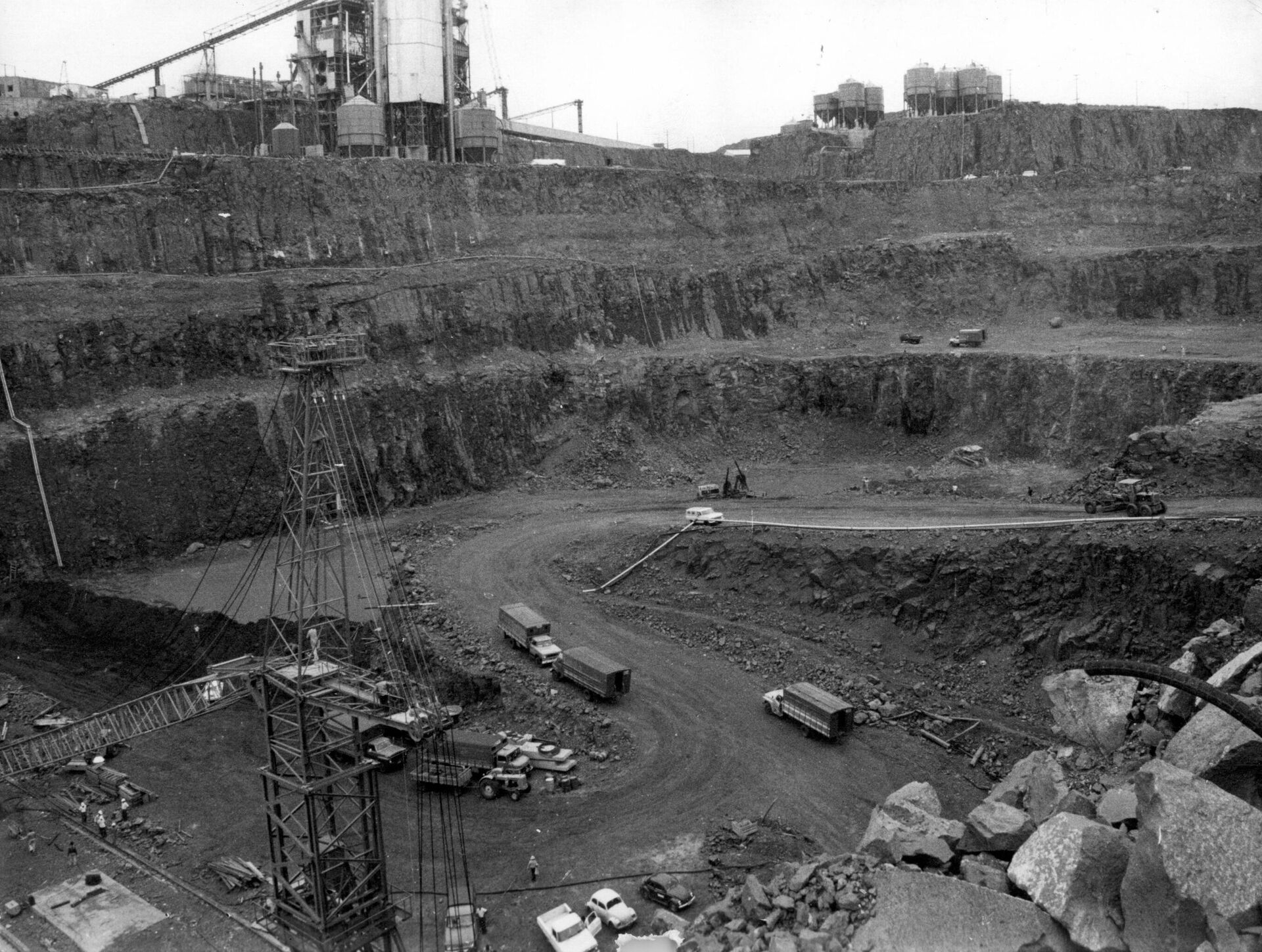 Registrou do início da construção da Itaipu Binacional em 1978 em Foz do Iguaçu - Sputnik Brasil, 1920, 23.03.2023