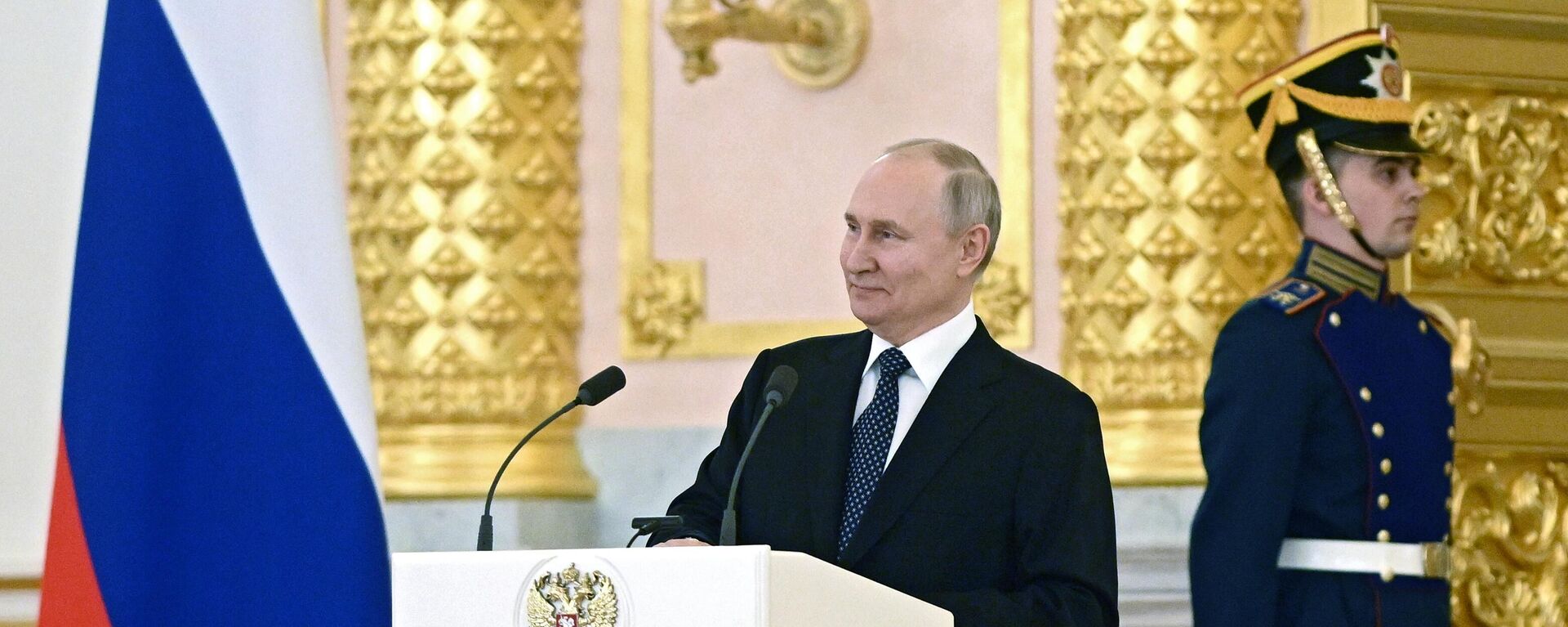 Presidente russo, Vladimir Putin, durante cerimônia de apresentação de credenciais por embaixadores estrangeiros, Moscou, 5 de abril de 2023 - Sputnik Brasil, 1920, 05.04.2023