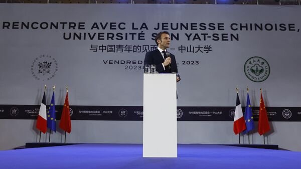 Emmanuel Macron, presidente da França, discursa na Universidade Sun Yat-sem em Guangzhou, China, 7 de abril de 2023 - Sputnik Brasil