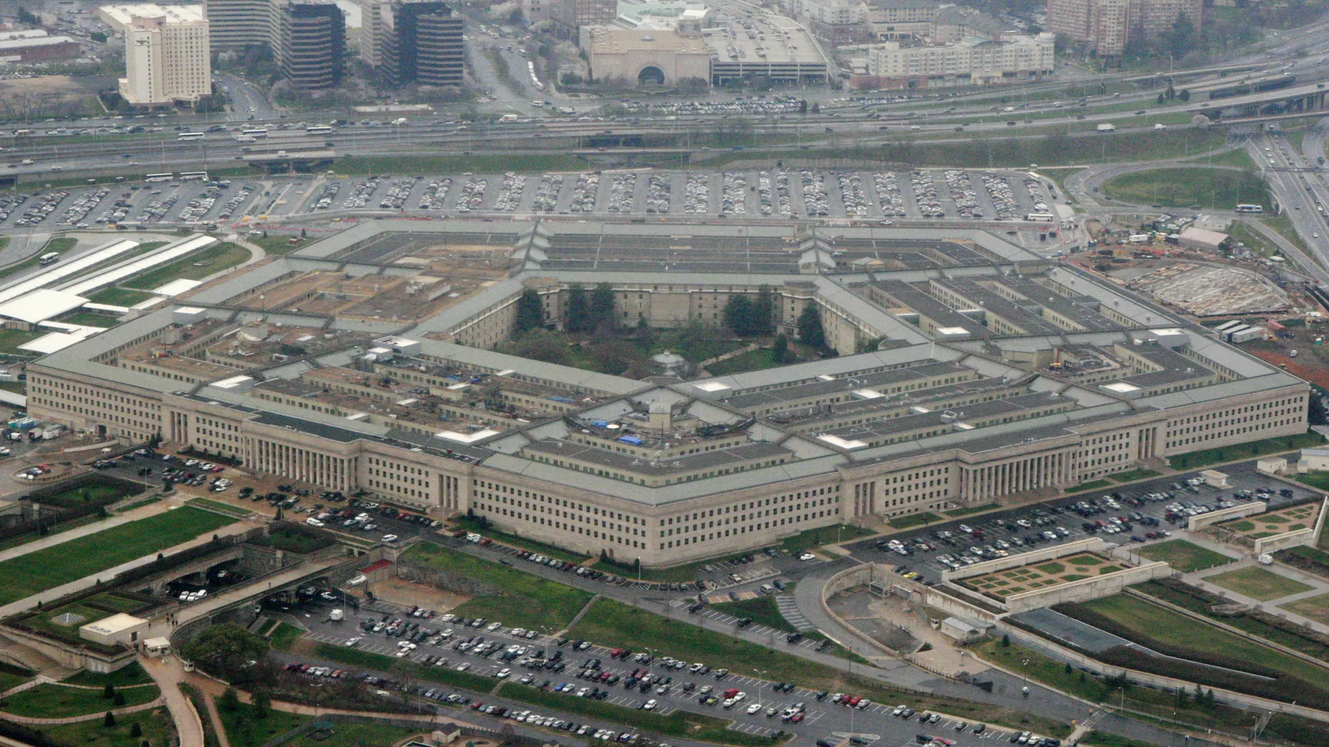 Esta foto de arquivo de 27 de março de 2008 mostra o Pentágono em Washington - Sputnik Brasil, 1920, 21.08.2024