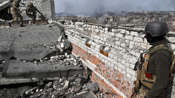 Militares do Grupo Wagner durante combates em Artyomovsk, durante operação militar especial da Rússia, foto publicada em 9 de abril de 2023 - Sputnik Brasil