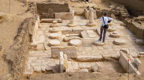 Tumba de guardião do Templo de Amón do período de Ramsés é descoberta no Egito - Sputnik Brasil