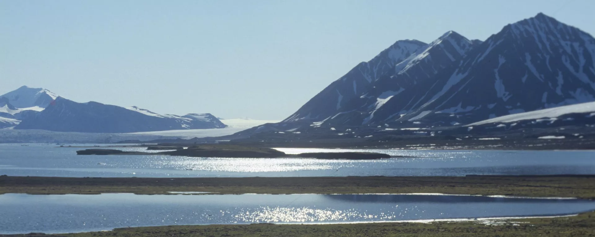 Paisagem da ilha de Svalbard, Noruega - Sputnik Brasil, 1920, 03.09.2024