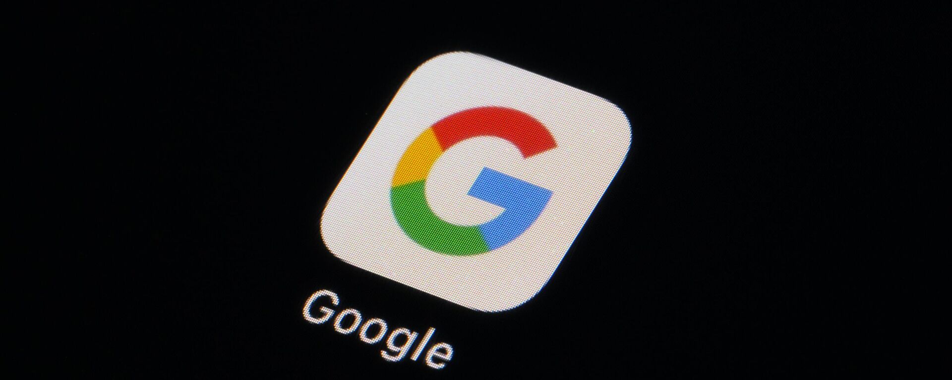 O ícone do aplicativo do Google é visto em um smartphone, terça-feira, 28 de fevereiro de 2023 - Sputnik Brasil, 1920, 09.03.2024