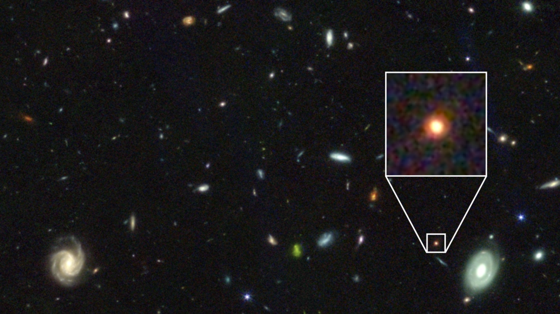 Galáxia GS-9209 observada pelo Telescópio Espacial James Webb próximo de outras galáxias - Sputnik Brasil, 1920, 23.05.2023