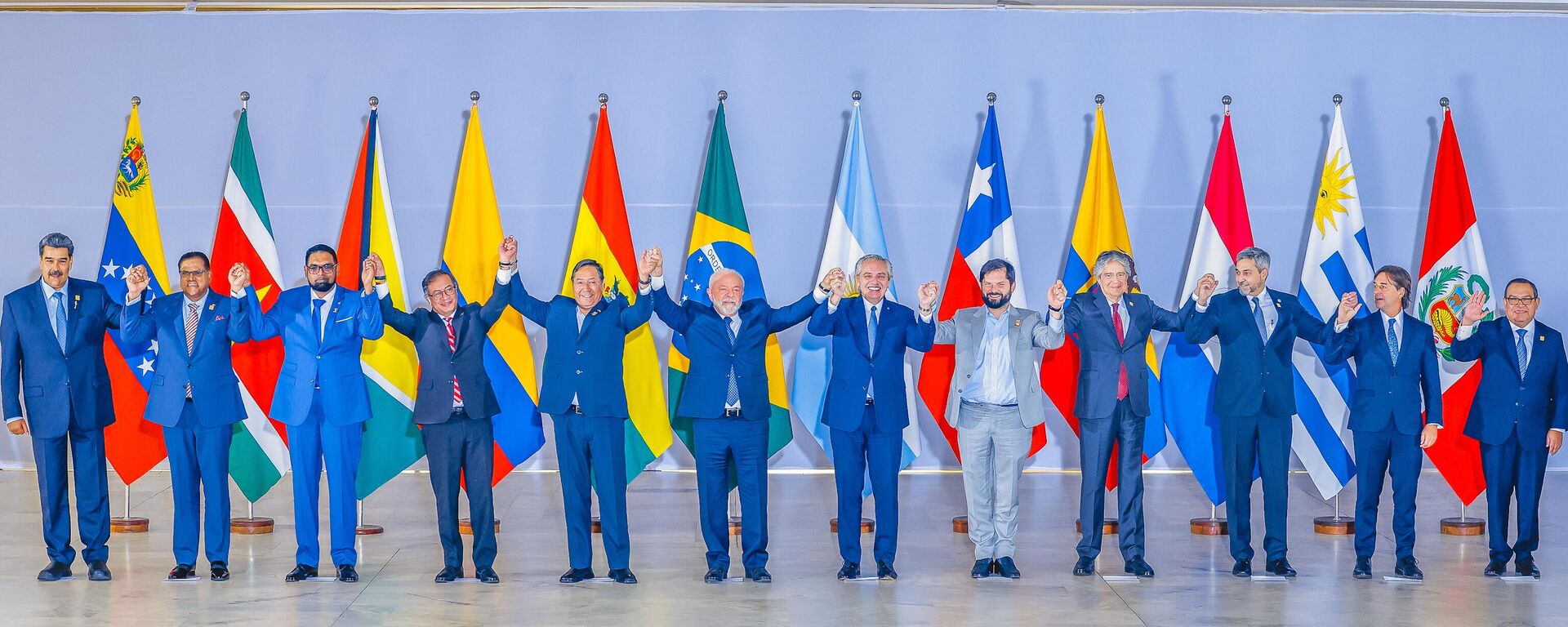 Fotografia oficial dos Presidentes dos países da América do Sul durante a Cúpula do Sul, 30 de maio de 2023 - Sputnik Brasil, 1920, 18.09.2023
