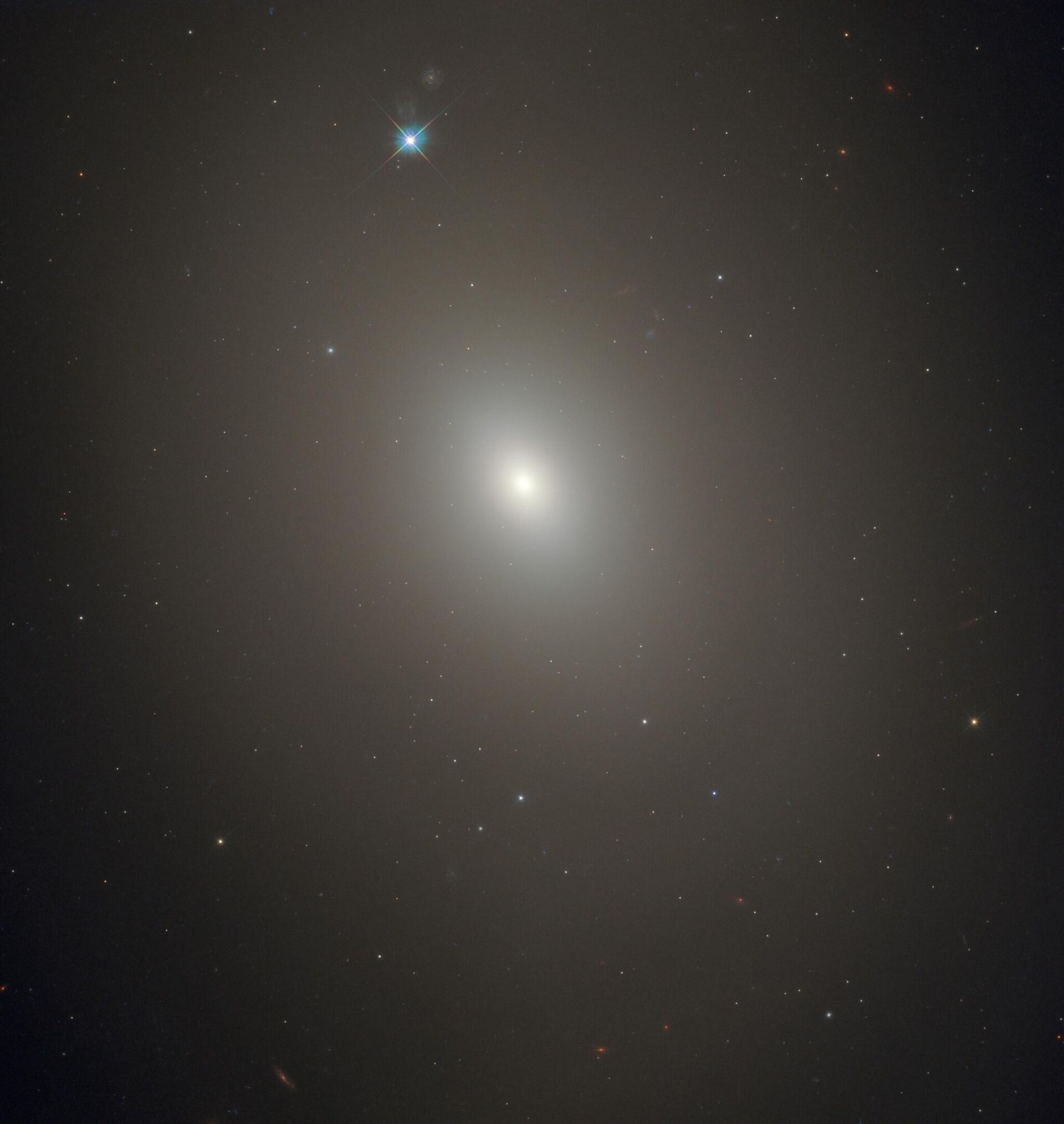 Galáxia nebulosa Messier 85 - Sputnik Brasil, 1920, 02.06.2023