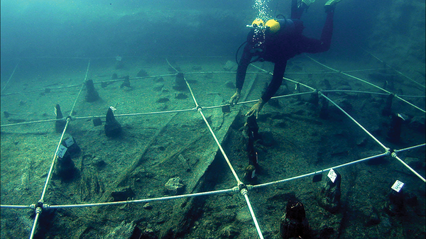 Escavação de La Marmotta no lago Bracciano - Sputnik Brasil