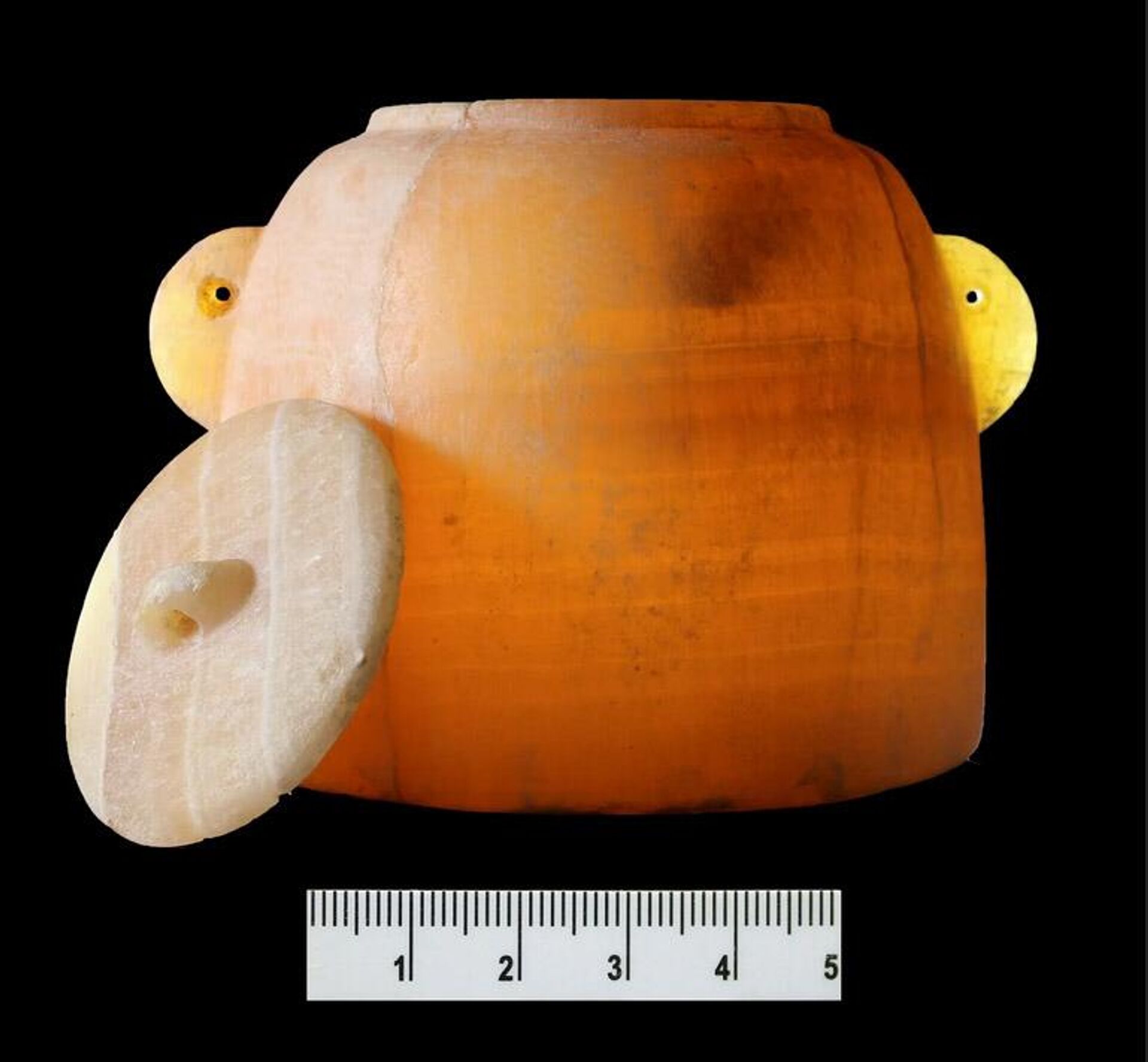Pote de incenso do sul da Arábia encontrado em túmulo de 2.500 anos no deserto de Neguev - Sputnik Brasil, 1920, 28.06.2023