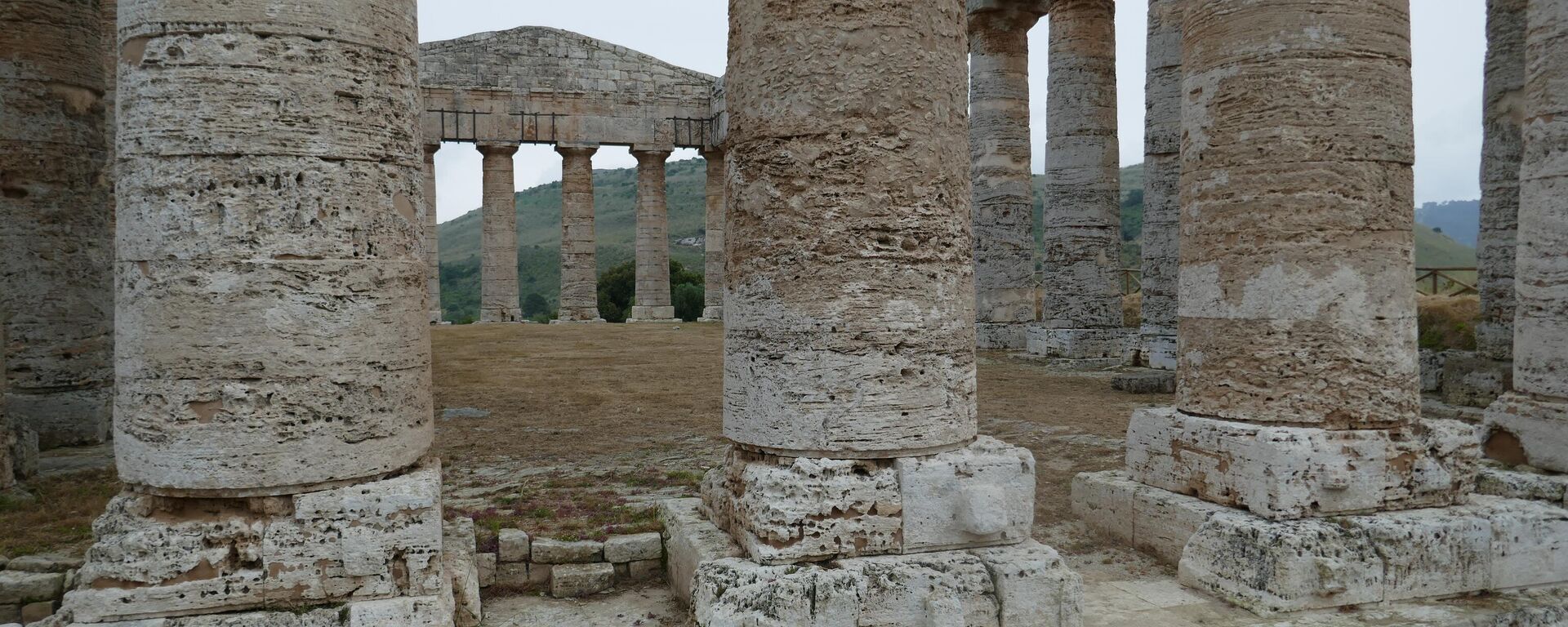 Ruínas gregas de Segesta, em Sicília, Itália (imagem referencial) - Sputnik Brasil, 1920, 12.12.2025