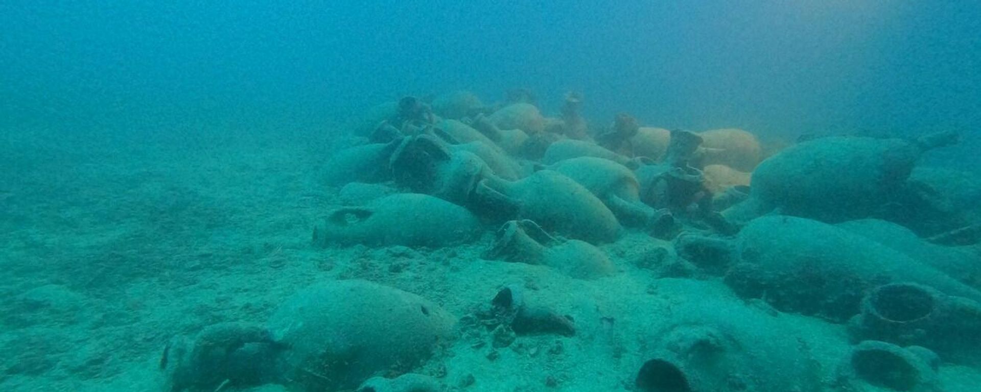 Navio naufragado do século III a.C. é encontrado no fundo do mar Adriático repleto de ânforas - Sputnik Brasil, 1920, 25.08.2026