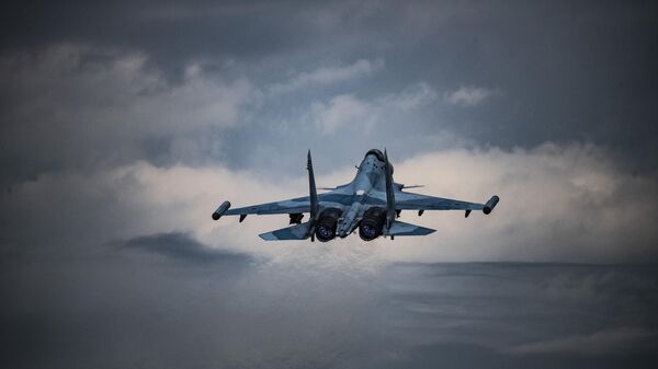 Defesa Aérea da Rússia intercepta dezenas de mísseis e drones sobre a Crimeia e Belgorod, diz MD