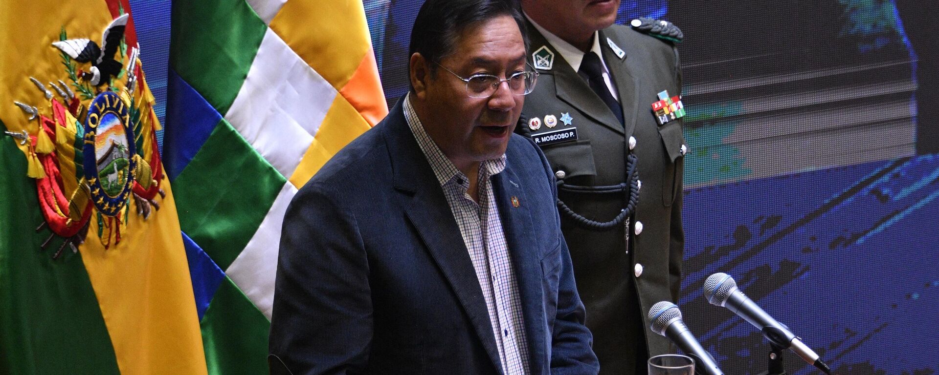 O presidente da Bolívia, Luis Arce, fala durante a cerimônia de assinatura de acordos com o Uranium One Group (U1G), uma subsidiária da russa Rosatom, e o chinês Citic Guoan Group para a industrialização do lítio em La Paz, 29 de junho de 2023 - Sputnik Brasil, 1920, 31.07.2023