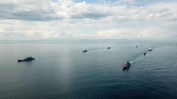 Destacamento de navios da Frota do Norte da Marinha da Rússia em atividades militares na zona ártica do oceano Ártico, foto publicada em 12 de agosto de 2023 - Sputnik Brasil