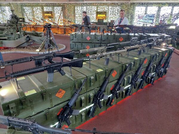 Equipamento ocidental capturado na Ucrânia exibido no âmbito da exposição militar EXÉRCITO 2023, na Rússia. - Sputnik Brasil