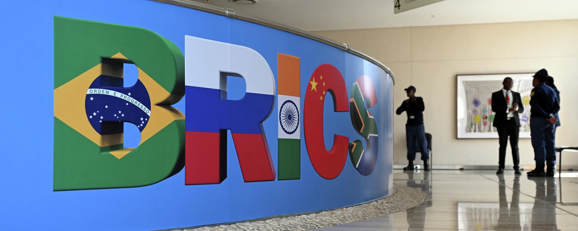 Logotipo do BRICS em Joanesburgo - Sputnik Brasil, 1920, 23.08.2023