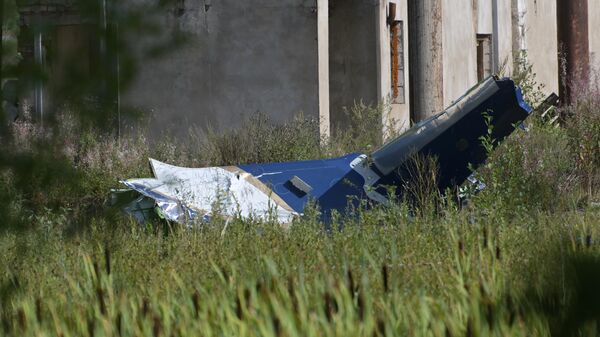 Fragmento do avião privado da Embraer que caiu na região de Tver em 23 de agosto, no qual viajava Yevgeny Prigozhin, fundador do Grupo Wagner - Sputnik Brasil