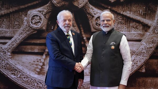 O presidente brasileiro Luiz Inácio Lula da Silva e o primeiro-ministro da Índia, Narendra Modi na cúpula do G20 em Nova Deli - Sputnik Brasil