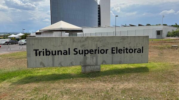 TSE desiste de enviar observadores à eleição da Venezuela após falas de Maduro sobre urnas do Brasil