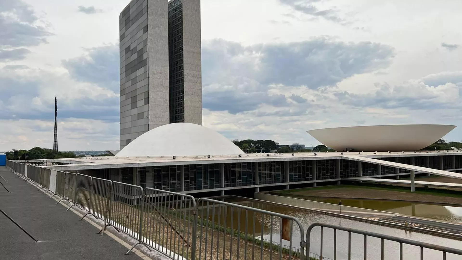 Prédio do Congresso Nacional, em Brasília (DF), na véspera do segundo turno da eleição presidencial de 2022 - Sputnik Brasil, 1920, 30.11.2024