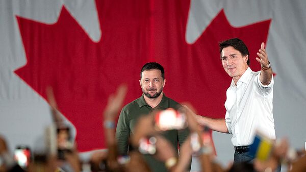 Primeiro-ministro do Canadá, Justin Trudeau (à direita), recepciona o presidente da Ucrânia, Vladimir Zelensky - Sputnik Brasil