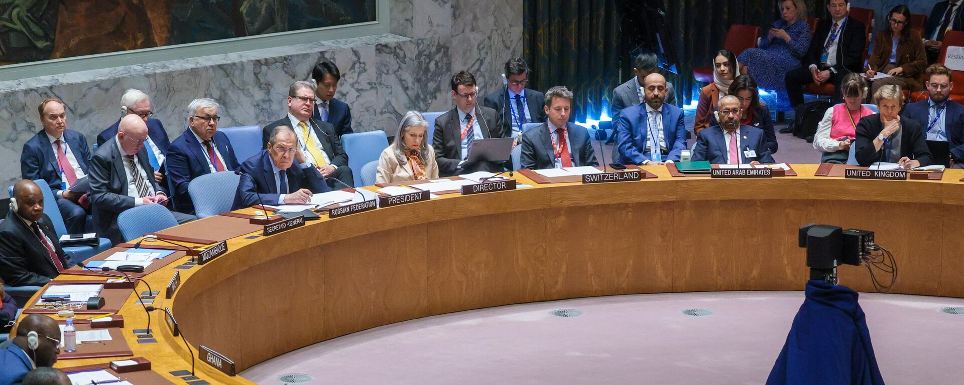 O ministro das Relações Exteriores da Rússia, Sergei Lavrov, em reunião do Conselho de Segurança das Nações Unidas sobre a situação no Oriente Médio e a questão palestina, em 24 de abril de 2023 - Sputnik Brasil, 1920, 25.10.2023