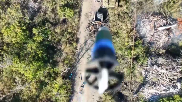 Imagens mostram como drones russos atuam na frente de combate. República Popular de Donetsk (RPD), 23 de outubro de 2023 - Sputnik Brasil