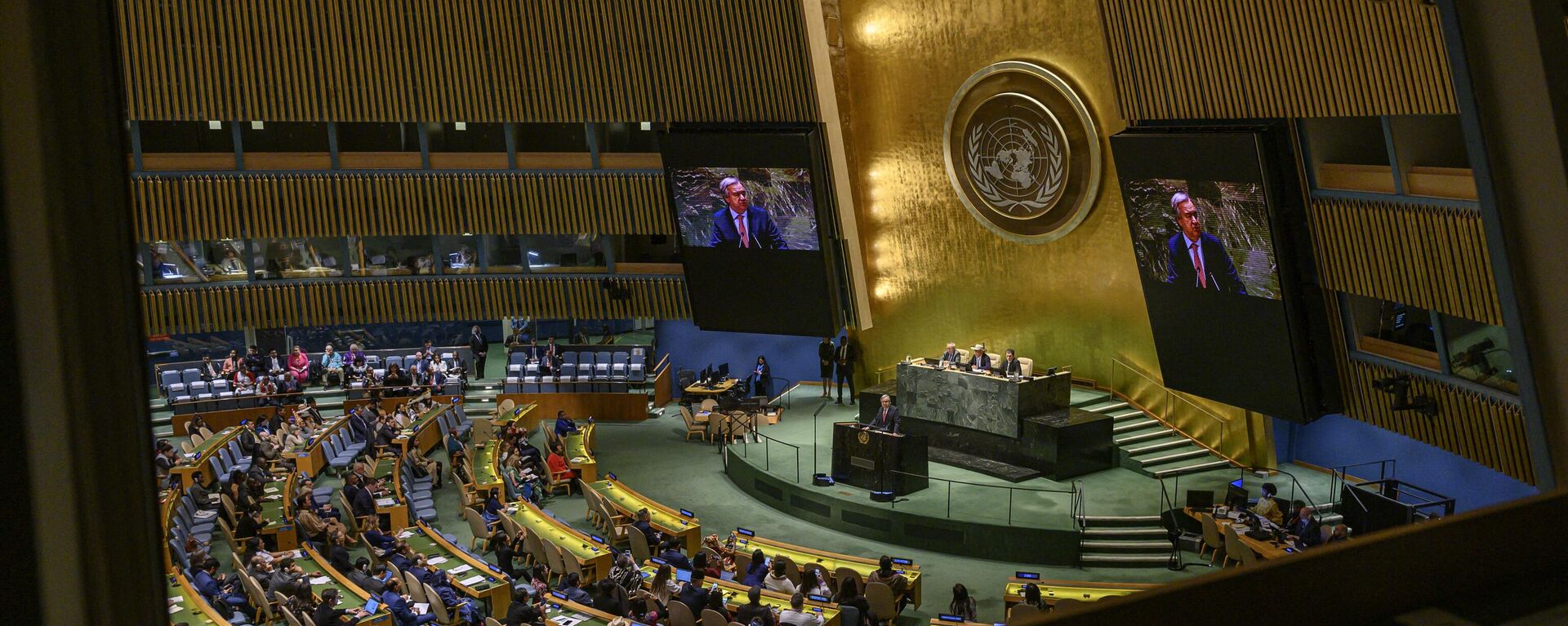 António Guterres, secretário-geral das Nações Unidas, discursa na 22ª Sessão do Fórum Permanente sobre Questões Indígenas no Salão da Assembleia Geral da sede da ONU em Nova York, EUA, 17 de abril de 2023 - Sputnik Brasil, 1920, 04.11.2023