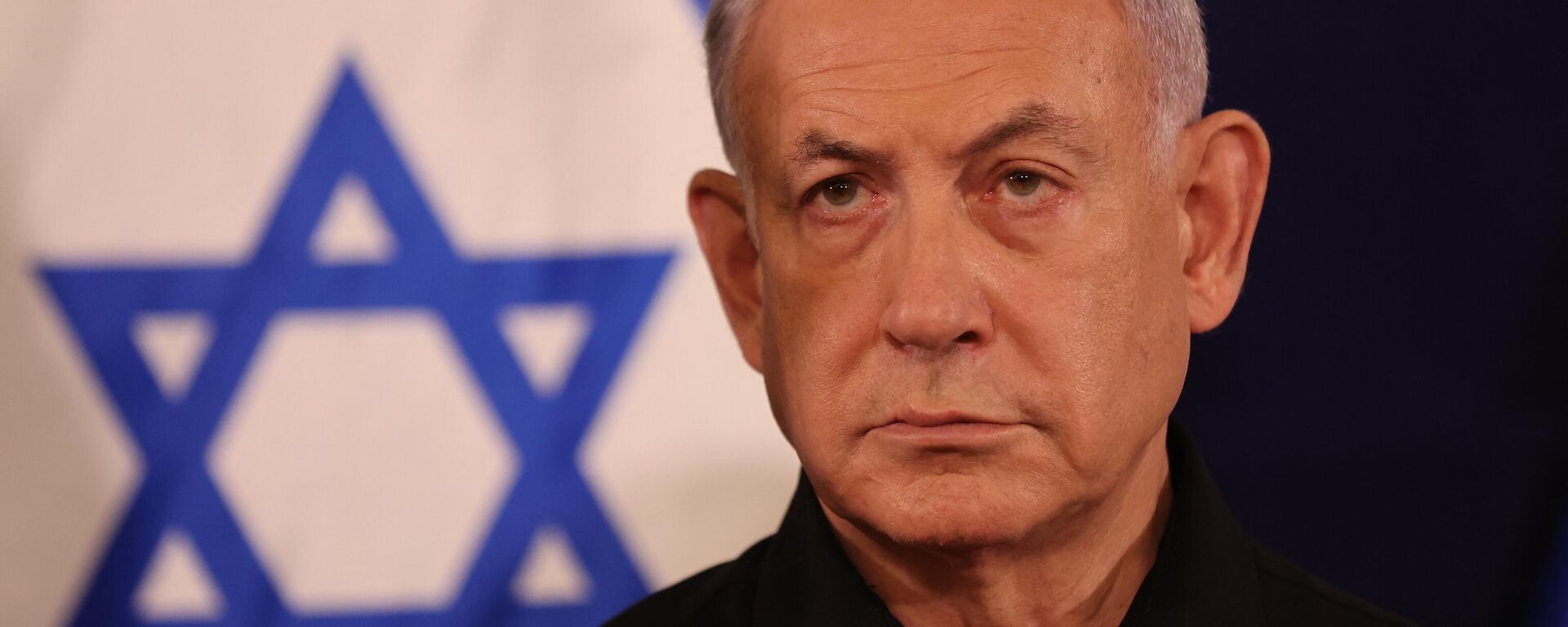 Benjamin Netanyahu, primeiro-ministro israelense, fala durante coletiva de imprensa na base militar de Kirya, em Tel Aviv, Israel, 28 de outubro de 2023 - Sputnik Brasil, 1920, 17.11.2023