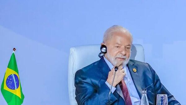 Luiz Inácio Lula da Silva, presidente do Brasil, participa virtualmente da reunião do BRICS sobre a crise humanitária em Gaza, em 21 de novembro de 2023 - Sputnik Brasil