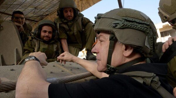 Gabinete do primeiro-ministro de Israel, Benjamin Netanyahu, divulga fotos do político em Gaza em 26 de novembro de 2023 - Sputnik Brasil