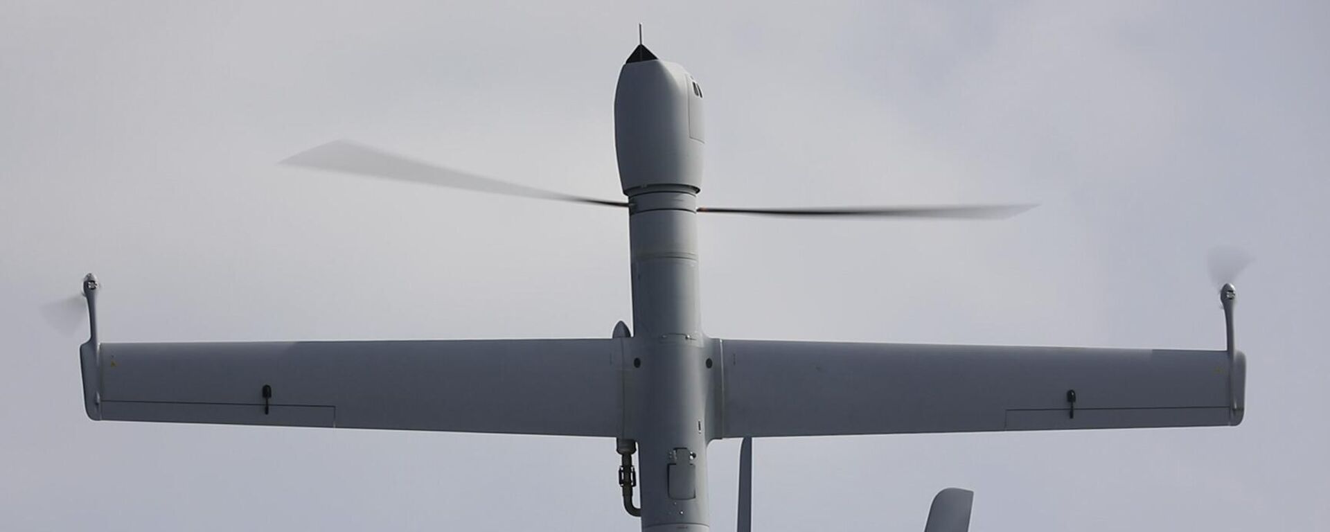 Recentemente, a Marinha dos EUA testou o drone Flexrotor, desenvolvido pela Aerovel, a partir do navio de combate litoral de classe Freedom, USS Indianapolis - Sputnik Brasil, 1920, 30.03.2024