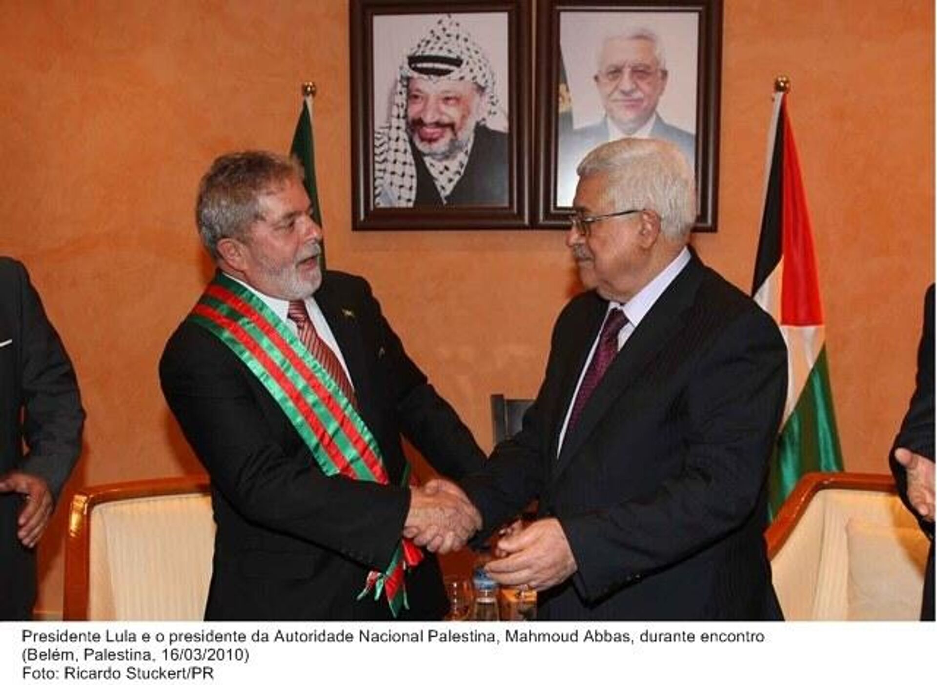 Encontro entre o presidente Luiz Inácio Lula da Silva e o presidente da Autoridade Palestina, Mahmoud Abbas, durante viagem do brasileiro à Palestina. 16 de março de 2010, Belém - Sputnik Brasil, 1920, 15.10.2024