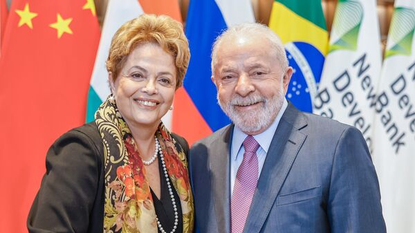 A presidente do Novo Banco de Desenvolvimento (NBD), Dilma Rousseff, e o presidente do Brasil, Luiz Inácio Lula da Silva, em 4 de abril de 2023 - Sputnik Brasil