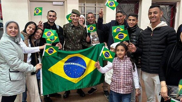 Grupo com 47 brasileiros e familiares é repatriado de Gaza - Sputnik Brasil