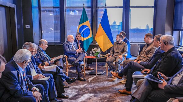 Presidente do Brasil, Luiz Inácio Lula da Silva, durante encontro com o presidente da Ucrânia, Vladimir Zelensky, em Nova York, 20 de setembro de 2023 - Sputnik Brasil