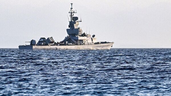 Barco de mísseis da Marinha israelense patrulha mar Vermelho na costa da cidade portuária de Eilat. Israel, 26 de dezembro de 2023 - Sputnik Brasil