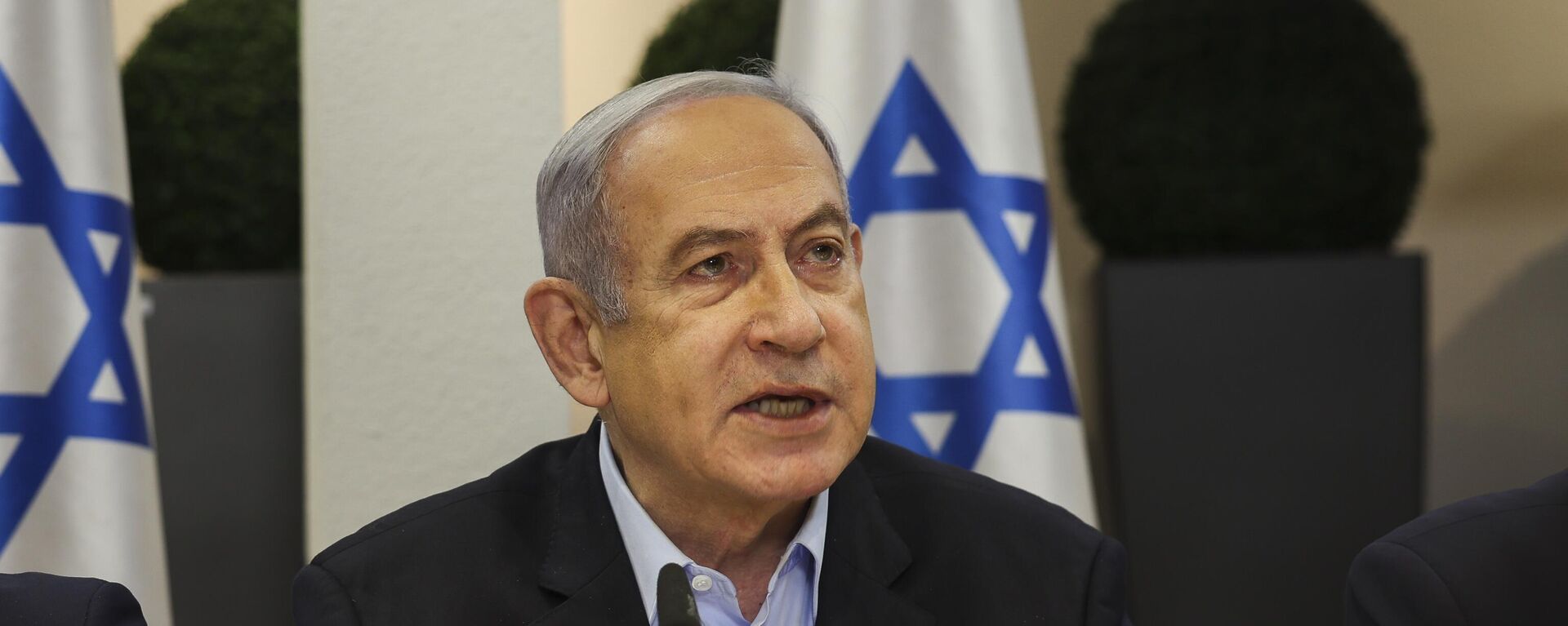 Benjamin Netanyahu durante a reunião semanal de gabinete no Ministério da Defesa, em Tel Aviv. Israel, 7 de janeiro de 2024 - Sputnik Brasil, 1920, 24.02.2024