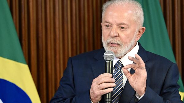 O presidente do Brasil, Luiz Inácio Lula da Silva, discursa durante reunião ministerial, onde cada ministro apresentou as ações de seus ministérios neste ano, no Palácio do Planalto, em Brasília, no dia 20 de dezembro de 2023 - Sputnik Brasil