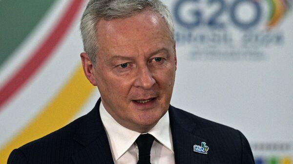 O Ministro da Economia e Finanças da França, Bruno Le Maire, fala durante uma conferência de imprensa após a reunião dos ministros das finanças do G20 em São Paulo, Brasil, em 28 de fevereiro de 2024 - Sputnik Brasil