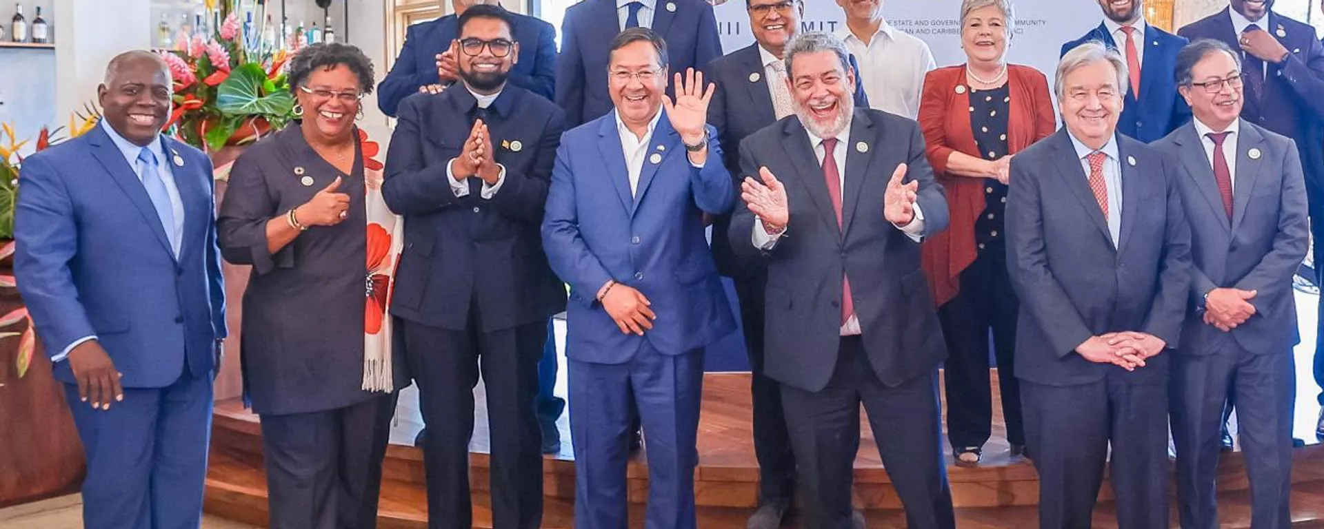 Líderes latino-americanos na VIII Cúpula da CELAC em São Vicente e Granadinas - Sputnik Brasil, 1920, 27.01.2025