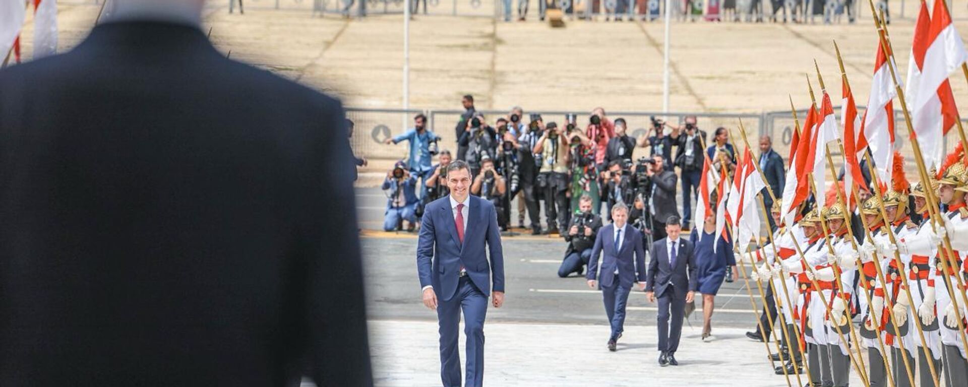 O presidente brasileiro, Luiz Inácio Lula da Silva (de costas), recebe o presidente do Governo espanhol, Pedro Sánchez, no Palácio do Planalto. Brasília, Brasil, 6 de março de 2024 - Sputnik Brasil, 1920, 06.03.2024